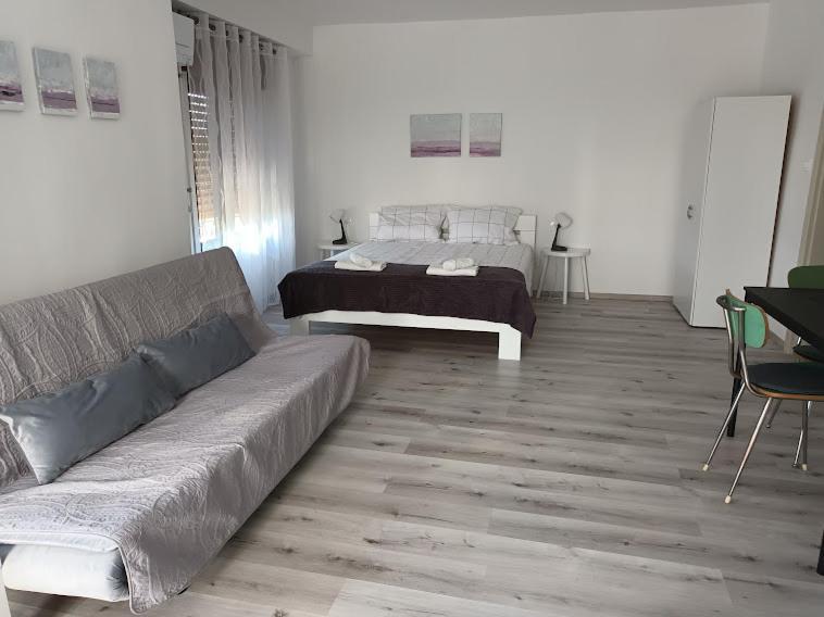 Apartma Oddih Dutovlje Exteriér fotografie